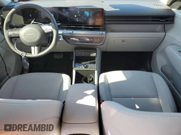 2024 Hyundai Kona SEL with VIN KM8HC3AB7RU104935, listed as a Copart auction lot 84036294 with 6,786 mi miles and Salvage title. Bid and sale history available at DreamBid. Image 8.