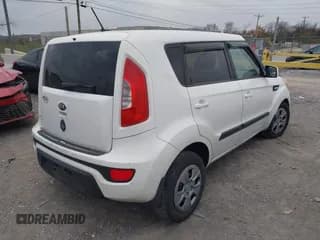 ✅ 2013 Kia Soul • VIN: KNDJT2A51D7549267 • Лот: 43648212. Опубликован ранее на IAAI с пробегом 263 777 миль. Бесплатный доступ к архиву аукционных продаж из США и подробный отчёт об истории автомобиля на DreamBid. Изображение 4.