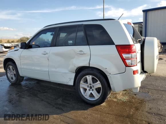 ✅ 2006 Suzuki Grand Vitara Premium • VIN: JS3TE943X64101914 • Lot: 42858705. Wystawiony na Copart z przebiegiem 235 334 mil. Bezpłatny archiwum sprzedaży aukcyjnych z USA i szczegółowy raport historii pojazdu na DreamBid. Zdjęcie 2.
