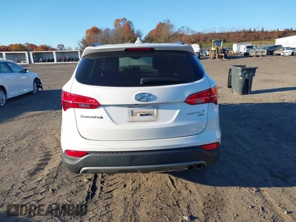 ✅ 2014 Hyundai Santa Fe • VIN: 5XYZUDLA9EG129783 • Lot: 43591728. Listed on IAAI with 76,585 mi. Free auction sales archive from the USA and detailed vehicle history report at DreamBid. Image 17.