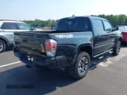 ✅ 2020 Toyota Tacoma SR5 • VIN: 5TFCZ5AN2LX235148 • Lot: 43008112. Listed on IAAI with 25,645 mi. Free auction sales archive from the USA and detailed vehicle history report at DreamBid. Image 4.