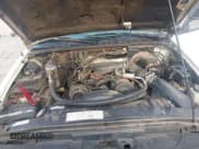 ✅ 1997 Chevrolet S-10 • VIN: 1GCCS14X2V8192082 • Лот: 42674518. Опубликован ранее на IAAI с пробегом 400 945 миль. Бесплатный доступ к архиву аукционных продаж из США и подробный отчёт об истории автомобиля на DreamBid. Изображение 10.