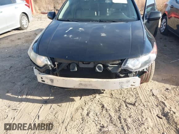 ✅ 2011 Acura TSX • VIN: JH4CU2F66BC001128 • Лот: 43676530. Опубликован ранее на IAAI с пробегом 256 536 миль. Бесплатный доступ к архиву аукционных продаж из США и подробный отчёт об истории автомобиля на DreamBid. Изображение 6.