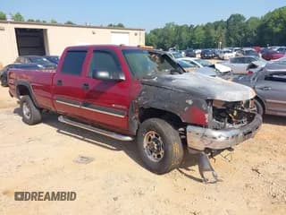 ✅ 2005 Chevrolet Silverado 2500HD LS • VIN: 1GCHK23U45F809481 • Lot: 42670838. Wystawiony na IAAI z przebiegiem Nie podano. Bezpłatny archiwum sprzedaży aukcyjnych z USA i szczegółowy raport historii pojazdu na DreamBid. Zdjęcie 1.