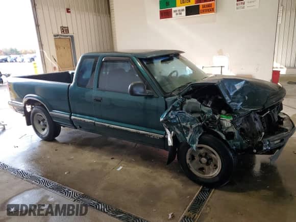 1997 Chevrolet S-10 LS с VIN 1GCCS19X7V8207622, выставлен на аукционе Copart как лот 77944314 с пробегом 223 986 миль миль и Списание • Salvage title. История ставок и продаж доступна на DreamBid. Изображение 4.