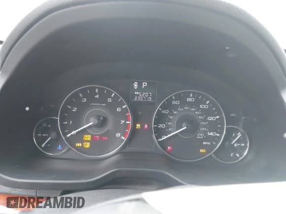 ✅ 2012 Subaru Legacy Limited • VIN: 4S3BMBK64C3029997 • Lot: 43887057. Wystawiony na IAAI z przebiegiem 230 719 mil. Bezpłatny archiwum sprzedaży aukcyjnych z USA i szczegółowy raport historii pojazdu na DreamBid. Zdjęcie 7.