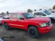 ✅ 2008 Dodge Dakota SLT • VIN: 1D7HW48N28S507657 • Lot: 43570001. Wystawiony na IAAI z przebiegiem 112 784 mil mil. Skorzystaj z bezpłatnego archiwum sprzedaży aukcyjnych z USA i zobacz szczegółowy raport historii pojazdu na DreamBid. Zdjęcie 14.