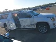 ✅ 2019 Cadillac Escalade ESV Luxury • VIN: 1GYS3HKJ1KR155783 • Lot: 41099774. Wystawiony na IAAI z przebiegiem 60 610 mil. Bezpłatny archiwum sprzedaży aukcyjnych z USA i szczegółowy raport historii pojazdu na DreamBid. Zdjęcie 12.