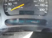 ✅ 2004 GMC Sierra 1500 SLE • VIN: 2GTEC19VX41186464 • Лот: 86314465. Опубликован ранее на Copart с пробегом 177 402 миль. Бесплатный доступ к архиву аукционных продаж из США и подробный отчёт об истории автомобиля на DreamBid. Изображение 9.