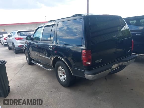 ✅ 1999 Ford Expedition XLT • VIN: 1FMRU1760XLA32849 • Lot: 43391278. Wystawiony na IAAI z przebiegiem 257 437 mil. Bezpłatny archiwum sprzedaży aukcyjnych z USA i szczegółowy raport historii pojazdu na DreamBid. Zdjęcie 3.