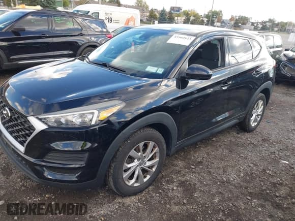 ✅ 2019 Hyundai Tucson SE • VIN: KM8J2CA48KU895729 • Лот: 43502823. Опубликован ранее на IAAI с пробегом 83 608 миль. Бесплатный доступ к архиву аукционных продаж из США и подробный отчёт об истории автомобиля на DreamBid. Изображение 2.