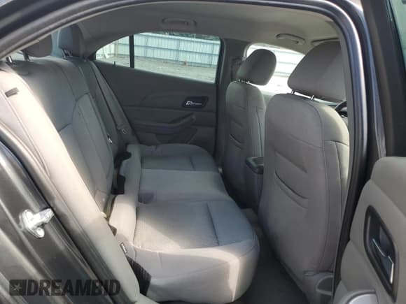 ✅ 2015 Chevrolet Malibu LS • VIN: 1G11B5SL4FF277607 • Лот: 70853345. Опубликован ранее на Copart с пробегом Не указан. Бесплатный доступ к архиву аукционных продаж из США и подробный отчёт об истории автомобиля на DreamBid. Изображение 10.