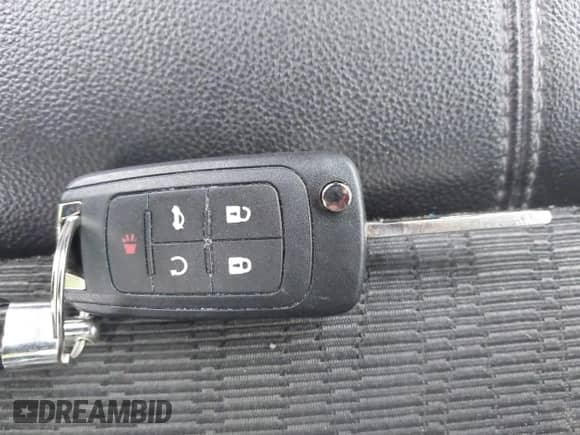 ✅ 2016 Chevrolet Impala LT • VIN: 2G1115S39G9148288 • Лот: 43589851. Опубликован ранее на IAAI с пробегом 174 076 миль. Бесплатный доступ к архиву аукционных продаж из США и подробный отчёт об истории автомобиля на DreamBid. Изображение 11.