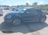 ✅ 2014 Volkswagen Beetle Turbo R-Line • VIN: 3VWVS7AT3EM632252 • Lot: 43546417. Wystawiony na IAAI z przebiegiem 142 247 mil. Bezpłatny archiwum sprzedaży aukcyjnych z USA i szczegółowy raport historii pojazdu na DreamBid. Zdjęcie 14.