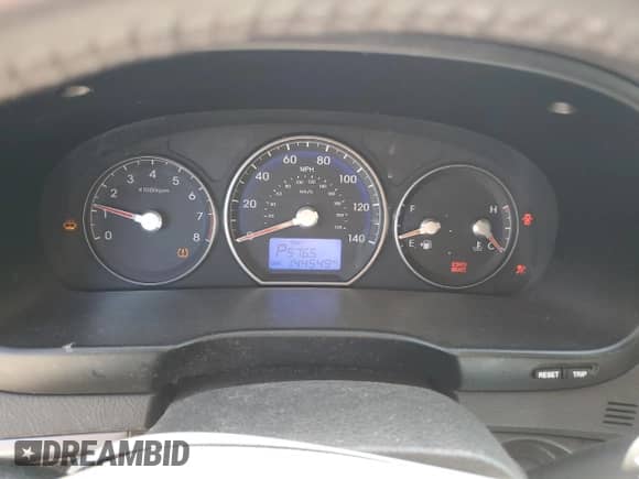 ✅ 2012 Hyundai Santa Fe SE • VIN: 5XYZHDAG1CG138065 • Лот: 70289844. Размещён на Copart с пробегом 144 549 миль миль. Получите бесплатный доступ к архиву аукционных продаж из США и посмотрите подробный отчёт об истории автомобиля на DreamBid. Изображение 9.