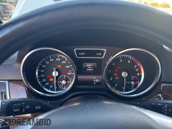 ✅ 2015 Mercedes-Benz GL 550 • VIN: 4JGDF7DE0FA462474 • Lot: 67904575. Listed on Copart with 156,827 mi. Free auction sales archive from the USA and detailed vehicle history report at DreamBid. Image 8.