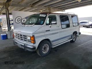 ✅ 1992 Dodge Cargo • VIN: 2B6HB21X8NK122023 • Lot: 55912575. Listed on Copart with 131,470 mi. Free auction sales archive from the USA and detailed vehicle history report at DreamBid. Image 1.