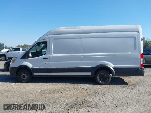 ✅ 2019 Ford Transit • VIN: 1FTBF4XG4KKA96031 • Лот: 43171747. Опубликован ранее на IAAI с пробегом 205 331 миль. Бесплатный доступ к архиву аукционных продаж из США и подробный отчёт об истории автомобиля на DreamBid. Изображение 14.