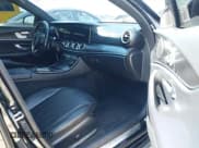 ✅ 2022 Mercedes-Benz E 350 • VIN: W1KZF8DB6NB026720 • Лот: 41603311. Опубликован ранее на IAAI с пробегом Не указан. Бесплатный доступ к архиву аукционных продаж из США и подробный отчёт об истории автомобиля на DreamBid. Изображение 5.