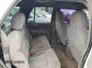 1999 Chevrolet Blazer LS z VIN 1GNDT13W9X2166733, wystawiony jako Copart lot #64965434 z przebiegiem 214 296 mil mil oraz Nie do naprawy • Non repairable. Historia ofert i sprzedaży dostępna na DreamBid. Obrazek 11.