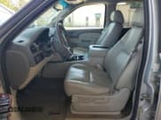 ✅ 2013 Chevrolet Tahoe LT • VIN: 1GNSCBE09DR311858 • Лот: 55884565. Опубликован ранее на Copart с пробегом 280 063 миль. Бесплатный доступ к архиву аукционных продаж из США и подробный отчёт об истории автомобиля на DreamBid. Изображение 7.