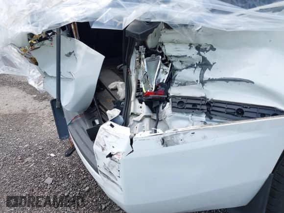 2016 Chevrolet Tahoe Commercial с VIN 1GNSKFEC1GR249946, выставлен на аукционе IAAI как лот 42610587 с пробегом Не указан миль и . История ставок и продаж доступна на DreamBid. Изображение 19.