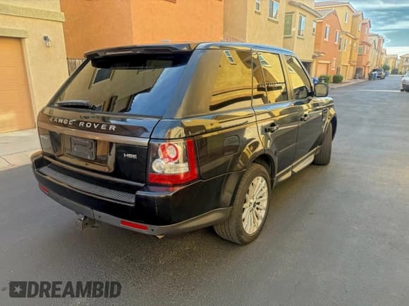 ✅ 2013 Land Rover Range Rover Sport HSE • VIN: SALSF2D42DA786957 • Лот: 95334075. Опубликован ранее на Copart с пробегом 90 245 миль. Бесплатный доступ к архиву аукционных продаж из США и подробный отчёт об истории автомобиля на DreamBid. Изображение 4.