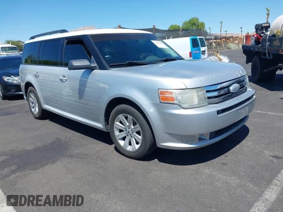 ✅ 2012 Ford Flex SE • VIN: 2FMGK5BC3CBD18867 • Lot: 42810203. Listed on IAAI with 266,323 mi. Free auction sales archive from the USA and detailed vehicle history report at DreamBid. Image 1.