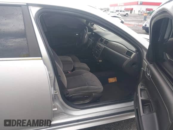 2015 Chevrolet Impala Police Police с VIN 2G1WD5E39F1108041, выставлен на аукционе IAAI как лот 41717005 с пробегом 162 544 миль миль и . История ставок и продаж доступна на DreamBid. Изображение 5.