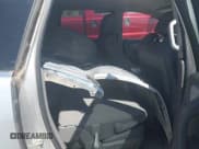 ✅ 2015 Chevrolet Traverse LT • VIN: 1GNKRGKD8FJ132683 • Lot: 43188388. Wystawiony na IAAI z przebiegiem 127 385 mil. Bezpłatny archiwum sprzedaży aukcyjnych z USA i szczegółowy raport historii pojazdu na DreamBid. Zdjęcie 8.