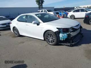 2023 Toyota Camry Hybrid XLE с VIN 4T1F31AK7PU053459, выставлен на аукционе IAAI как лот 41392442 с пробегом 102 176 миль миль и . История ставок и продаж доступна на DreamBid. Изображение 1.