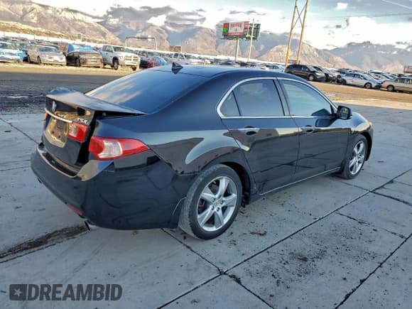 ✅ 2011 Acura TSX • VIN: JH4CU2F68BC008145 • Lot: 93356885. Listed on Copart with 179,913 mi. Free auction sales archive from the USA and detailed vehicle history report at DreamBid. Image 3.