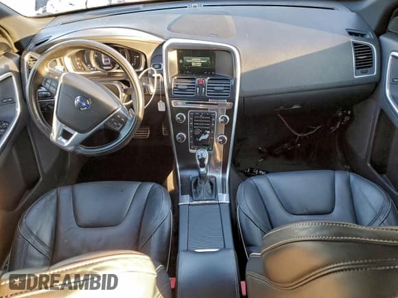 ✅ 2016 Volvo XC60 T6 Drive-E R-Design Platinum • VIN: YV449MRS0G2867008 • Lot: 95709215. Listed on Copart with 136,257 mi. Free auction sales archive from the USA and detailed vehicle history report at DreamBid. Image 8.