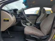 ✅ 2016 Hyundai Elantra SE • VIN: 5NPDH4AE9GH795512 • Lot: 90695855. Listed on Copart with 133,234 mi. Free auction sales archive from the USA and detailed vehicle history report at DreamBid. Image 7.