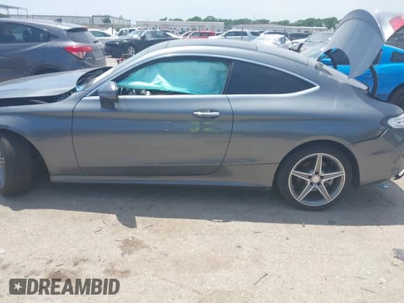 ✅ 2017 Mercedes-Benz C 300 • VIN: WDDWJ4JB1HF425322 • Lot: 42499585. Listed on IAAI with 43,968 mi. Free auction sales archive from the USA and detailed vehicle history report at DreamBid. Image 14.