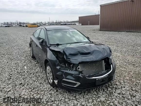 ✅ 2016 Chevrolet Cruze LS • VIN: 1G1PB5SGXG7221728 • Lot: 53065405. Listed on Copart with 47,605 mi. Free auction sales archive from the USA and detailed vehicle history report at DreamBid. Image 11.