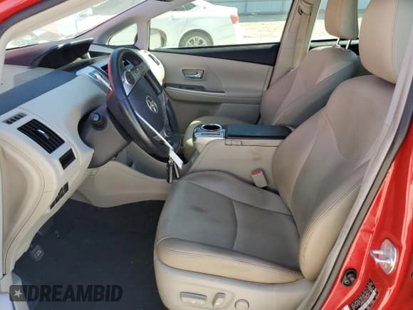 ✅ 2015 Toyota Prius Four • VIN: JTDZN3EUXFJ036805 • Lot: 82483315. Wystawiony na Copart z przebiegiem 185 634 mil. Bezpłatny archiwum sprzedaży aukcyjnych z USA i szczegółowy raport historii pojazdu na DreamBid. Zdjęcie 7.