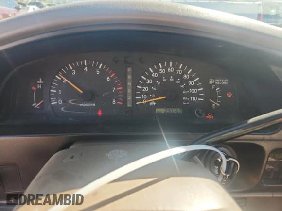 ✅ 2000 Toyota Tacoma • VIN: 4TAVL52N8YZ600013 • Lot: 85351465. Wystawiony na Copart z przebiegiem 298 686 mil. Bezpłatny archiwum sprzedaży aukcyjnych z USA i szczegółowy raport historii pojazdu na DreamBid. Zdjęcie 9.