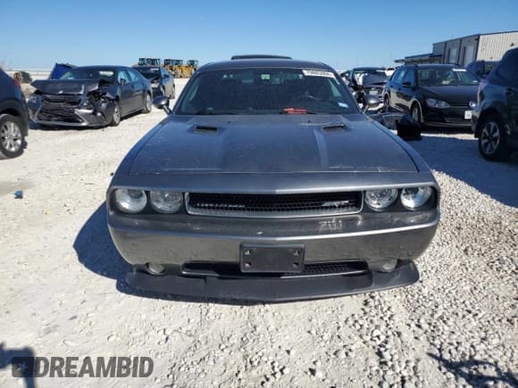 ✅ 2012 Dodge Challenger SRT-8 392 • VIN: 2C3CDYCJ2CH224850 • Lot: 79885004. Wystawiony na Copart z przebiegiem Nie podano. Bezpłatny archiwum sprzedaży aukcyjnych z USA i szczegółowy raport historii pojazdu na DreamBid. Zdjęcie 5.