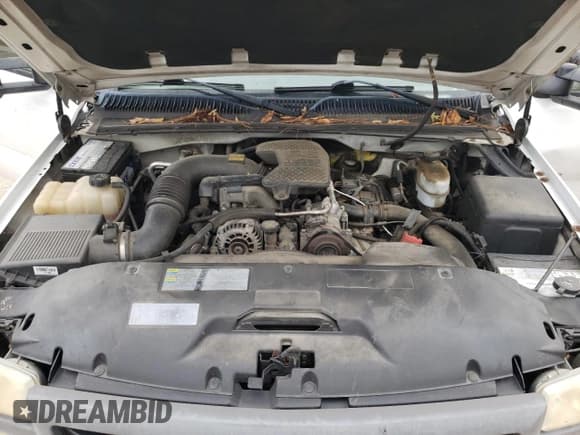 ✅ 2004 GMC Sierra 1500 • VIN: 1GTHC24204E339688 • Lot: 77595054. Wystawiony na Copart z przebiegiem 230 719 mil. Bezpłatny archiwum sprzedaży aukcyjnych z USA i szczegółowy raport historii pojazdu na DreamBid. Zdjęcie 11.