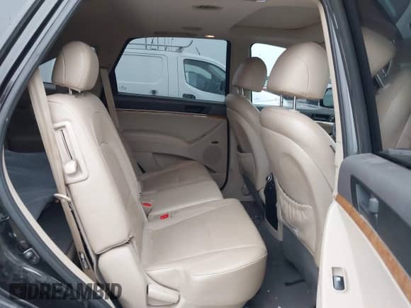 2012 Hyundai Veracruz Limited z VIN KM8NU4CC9CU197363, wystawiony jako IAAI lot #42591498 z przebiegiem 203 285 mil mil oraz . Historia ofert i sprzedaży dostępna na DreamBid. Obrazek 8.