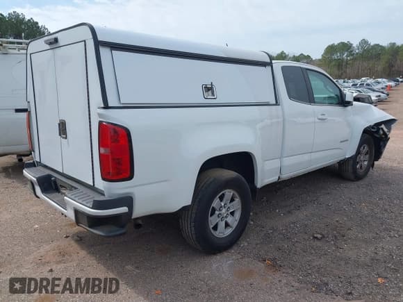 ✅ 2017 Chevrolet Colorado 4WD Work Truck • VIN: 1GCHTBEA1H1324720 • Лот: 41616877. Опубликован ранее на IAAI с пробегом 88 329 миль. Бесплатный доступ к архиву аукционных продаж из США и подробный отчёт об истории автомобиля на DreamBid. Изображение 4.