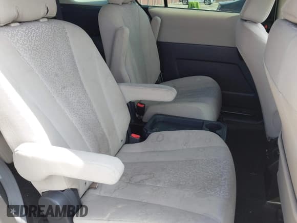 ✅ 2012 Mazda 5 Touring • VIN: JM1CW2CL2C0125776 • Lot: 42496258. Wystawiony na IAAI z przebiegiem 130 522 mil. Bezpłatny archiwum sprzedaży aukcyjnych z USA i szczegółowy raport historii pojazdu na DreamBid. Zdjęcie 8.