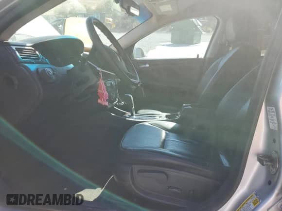 2016 Chevrolet Impala LTZ z VIN 2G1WC5E39G1123059, wystawiony jako Copart lot #85775935 z przebiegiem 92 899 mil mil oraz Szkoda całkowita • Salvage title. Historia ofert i sprzedaży dostępna na DreamBid. Obrazek 7.