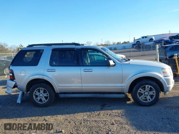 ✅ 2010 Ford Explorer XLT • VIN: 1FMEU7DE1AUA79256 • Лот: 43626952. Опубликован ранее на IAAI с пробегом 158 088 миль. Бесплатный доступ к архиву аукционных продаж из США и подробный отчёт об истории автомобиля на DreamBid. Изображение 14.