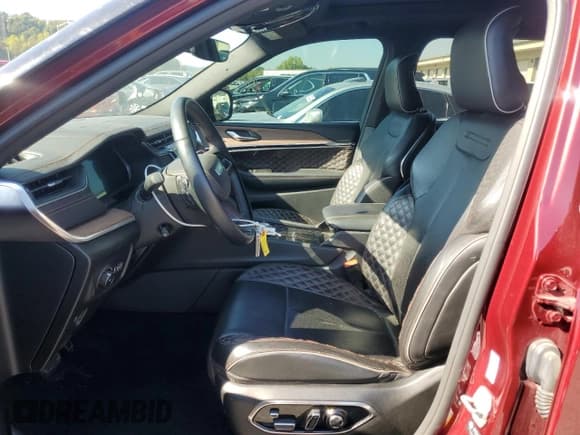 ✅ 2022 Jeep Grand Cherokee Summit Reserve • VIN: 1C4RJKETXN8502770 • Лот: 71499555. Опубликован ранее на Copart с пробегом 44 000 миль. Бесплатный доступ к архиву аукционных продаж из США и подробный отчёт об истории автомобиля на DreamBid. Изображение 7.