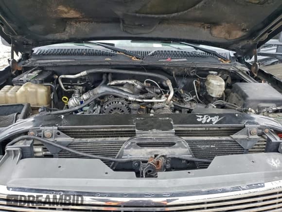 ✅ 2005 Chevrolet Silverado 2500HD LS • VIN: 1GCHK23235F832605 • Lot: 94358855. Wystawiony na Copart z przebiegiem 267 447 mil. Bezpłatny archiwum sprzedaży aukcyjnych z USA i szczegółowy raport historii pojazdu na DreamBid. Zdjęcie 11.