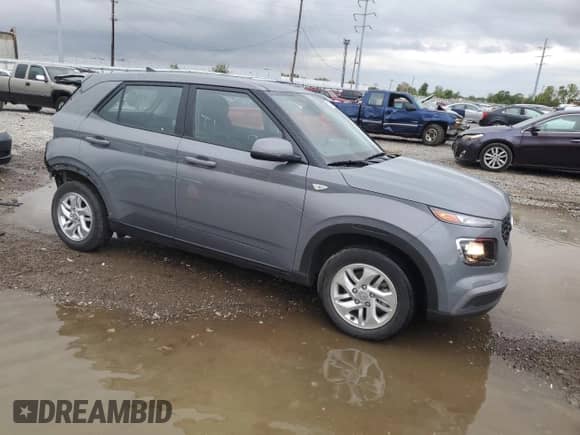 2022 Hyundai Venue SE with VIN KMHRB8A39NU175917, listed as a Copart auction lot 72757694 with 20,776 mi miles and Salvage title. Bid and sale history available at DreamBid. Image 4.