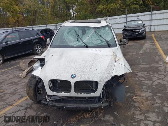 ✅ 2013 BMW X5 xDrive35i • VIN: 5UXZV4C56D0E03267 • Lot: 43450305. Wystawiony na IAAI z przebiegiem Nie podano. Bezpłatny archiwum sprzedaży aukcyjnych z USA i szczegółowy raport historii pojazdu na DreamBid. Zdjęcie 12.