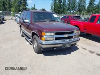 ✅ 1995 Chevrolet Tahoe • VIN: 1GNEK13K2SJ424433 • Lot: 42455752. Wystawiony na IAAI z przebiegiem 221 469 mil. Bezpłatny archiwum sprzedaży aukcyjnych z USA i szczegółowy raport historii pojazdu na DreamBid. Zdjęcie 1.